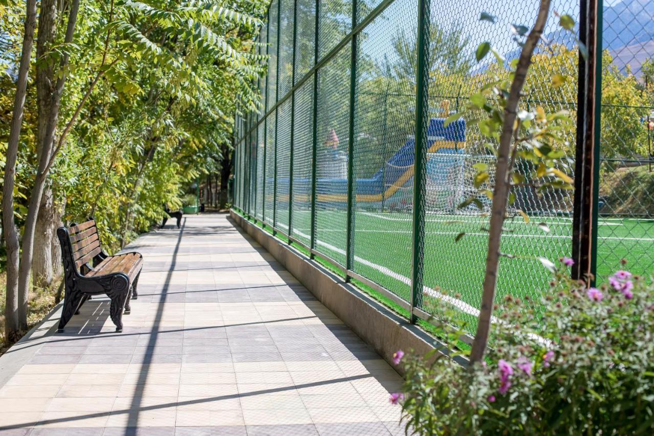 Avenue Park Hotel Yusufkhona Dış mekan fotoğraf