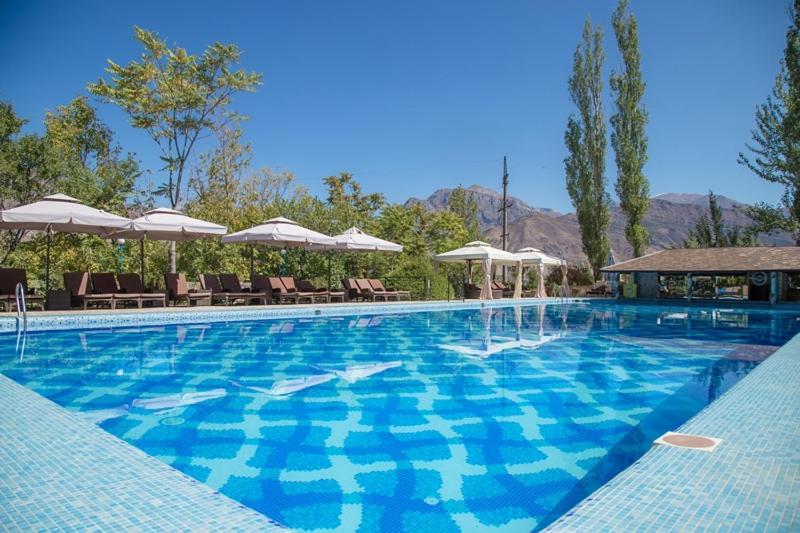 Avenue Park Hotel Yusufkhona Dış mekan fotoğraf